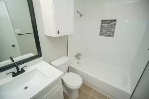 10834 Parkland Woods Dr, Sugar Land, TX 77498 - Photo 14