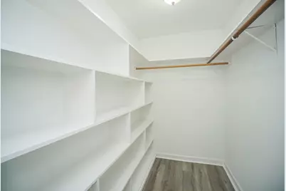 10834 Parkland Woods Drive, Sugar Land, TX 77498 - Photo 12