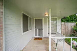 10834 Parkland Woods Dr, Sugar Land, TX 77498 - Photo 2