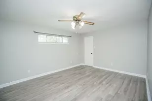 10834 Parkland Woods Dr, Sugar Land, TX 77498 - Photo 10