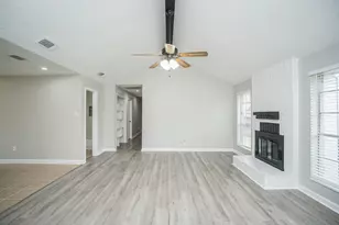 10834 Parkland Woods Dr, Sugar Land, TX 77498 - Photo 4