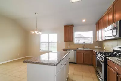 4814 Emerald Bay Circle, Baytown, TX 77523 - Photo 4