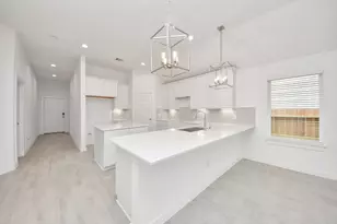 319 Ice Shr Trl, Dayton, TX 77535 - Photo 10