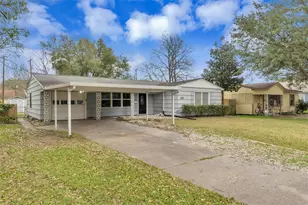 116 12th Ave N, Texas City, TX 77590 - Photo 1