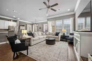 5978 Kansas St, Houston, TX 77007 - Photo 1