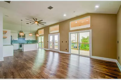 1211 W Canal, Crystal Beach, TX 77650 - Photo 8