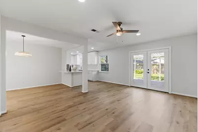 9326 Meadowbriar Lane, Houston, TX 77063 - Photo 12