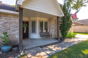 1304 Edinburgh Dr, Friendswood, TX 77546 - Photo 12