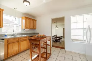 531 Dogwood St, Houston, TX 77022 - Photo 10