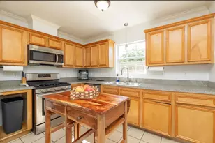 531 Dogwood St, Houston, TX 77022 - Photo 12