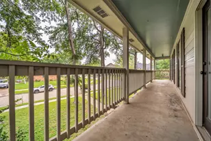 1910 Wildwood Ln, Richmond, TX 77406 - Photo 18