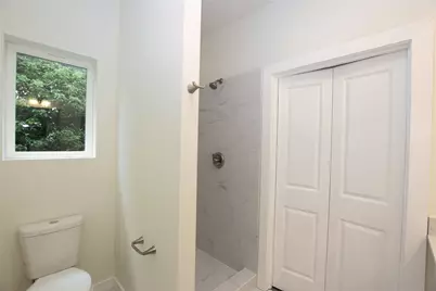 1230 3rd Avenue N, Texas City, TX 77590 - Photo 24