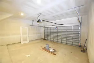 1230 3rd Ave N, Texas City, TX 77590 - Photo 28