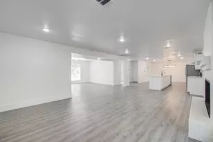 595 River Plantation Dr, Conroe, TX 77302 - Photo 8