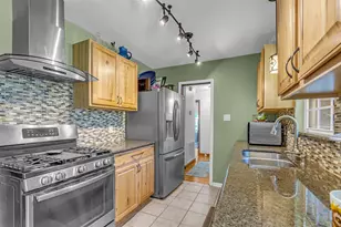 5129 Nina Lee Ln, Houston, TX 77092 - Photo 6