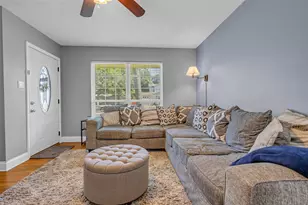 5129 Nina Lee Ln, Houston, TX 77092 - Photo 2