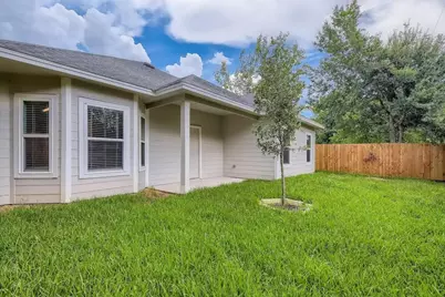 4834 Van Fleet Street, Houston, TX 77033 - Photo 4