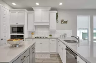 631 Sand Branch Dr, Conroe, TX 77304 - Photo 8