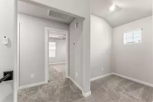 411 April Bay Dr, Conroe, TX 77316 - Photo 22
