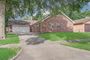 6218 Forestgate Dr, Spring, TX 77373 - Photo 2