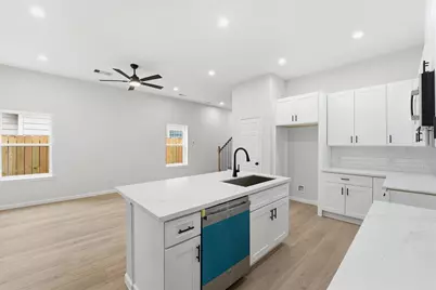 4354 Clover Street #B, Houston, TX 77051 - Photo 12