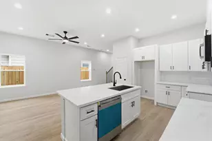 4354 Clover St, Houston, TX 77051 - Photo 12