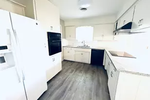 802 Spinn St, Brenham, TX 77833 - Photo 6