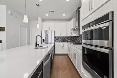 3112 Yukon Trace Drive, Houston, TX 77063 - Photo 10