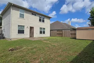 7929 Comal St, Houston, TX 77051 - Photo 2