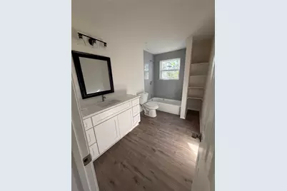 915 W 28th Street, Bryan, TX 77803 - Photo 6