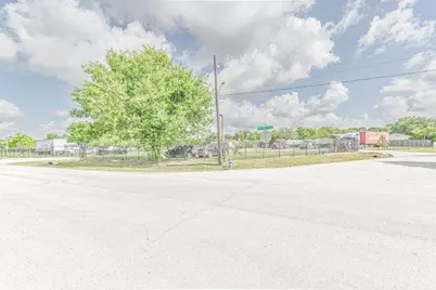 5302 Fuqua Gardens View, Houston, TX 77045 - Photo 10