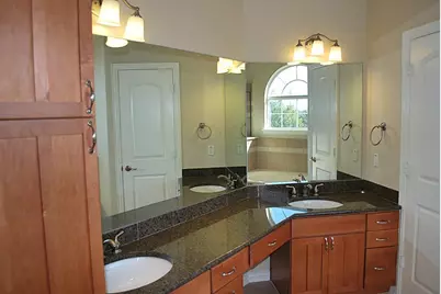 5629 Dolores Place Lane #B, Houston, TX 77057 - Photo 38