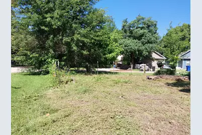 9090 Marigold Street, Willis, TX 77318 - Photo 4