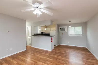 425 Emerson Street #13, Houston, TX 77006 - Photo 2