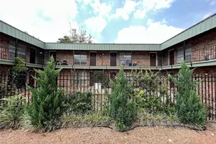 425 Emerson St, Houston, TX 77006 - Photo 1
