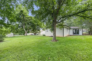 2411 Airline Dr, Brenham, TX 77833 - Photo 4