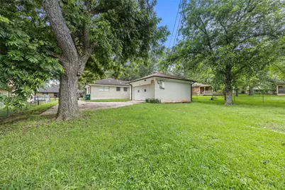 2411 Airline Drive, Brenham, TX 77833 - Photo 22