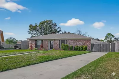 15206 Ridingwood Drive, Houston, TX 77489 - Photo 2