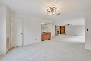 15414 Pleasant Valley Rd, Houston, TX 77062 - Photo 12