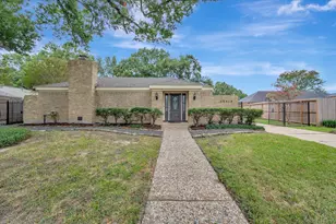 15414 Pleasant Valley Rd, Houston, TX 77062 - Photo 6