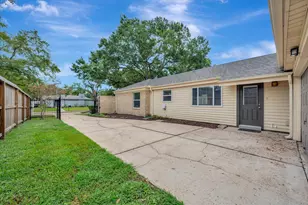 15414 Pleasant Valley Rd, Houston, TX 77062 - Photo 34