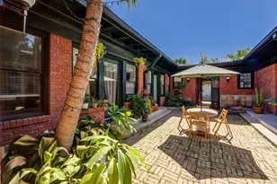 1001 Bomar St, Houston, TX 77006 - Photo 4