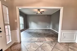 3203 Emerald Grove Dr, Houston, TX 77345 - Photo 4