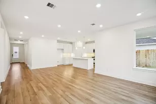 29307 Meadowcreek Hl Dr, Waller, TX 77484 - Photo 6