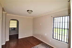 7326 Eagle Pass St, Houston, TX 77020 - Photo 6