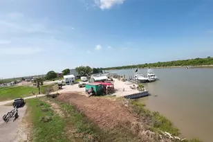 442 Private Rd 670, Matagorda, TX 77457 - Photo 28