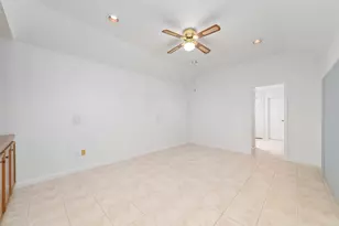 15319 La Paloma Dr, Houston, TX 77083 - Photo 14