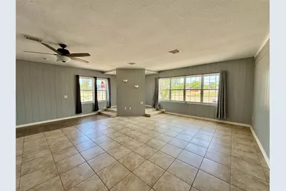 231 W Broad Street, Freeport, TX 77541 - Photo 8