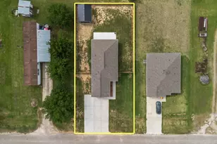 1302 Trinity St, Anahuac, TX 77514 - Photo 38