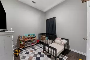 1302 Trinity St, Anahuac, TX 77514 - Photo 18